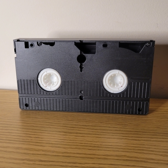 𝅺VINTAGE "Gone with the Wind" Classic VHS Tape - Excellent Condition - Picture 10 of 13